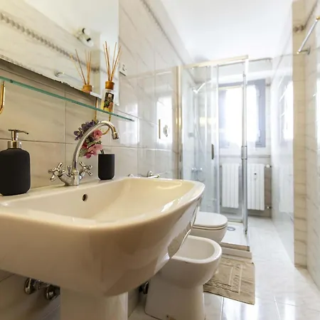 Castelfidardo 8 Apartment *