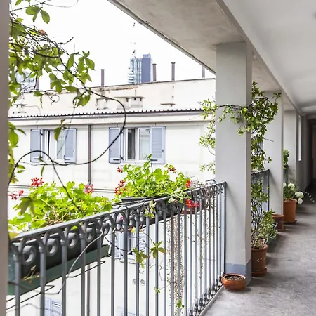 Castelfidardo 8 * Mailand