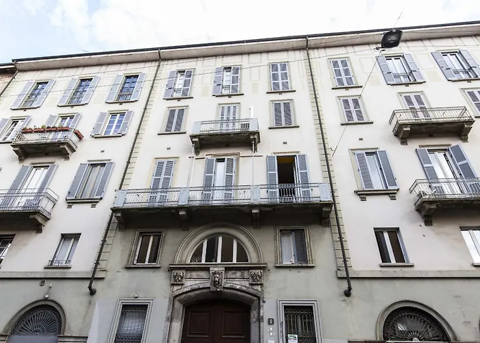 Castelfidardo 8 Milan