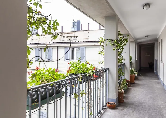 Castelfidardo 8 * Milan