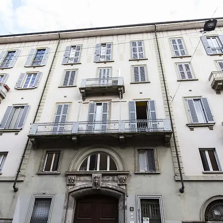 Castelfidardo 8 Milaan