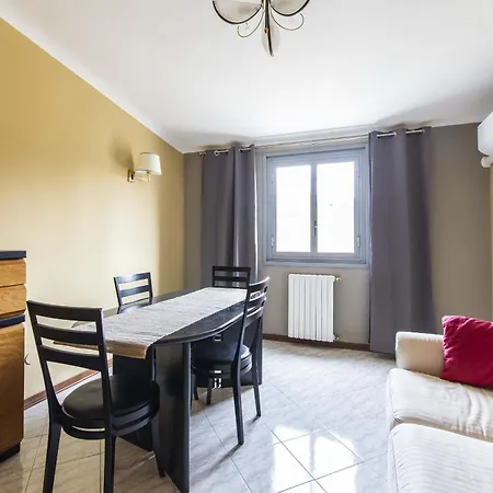 Castelfidardo 8 Appartement *